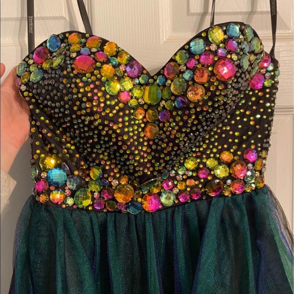 Dress - Picture 3 of 3